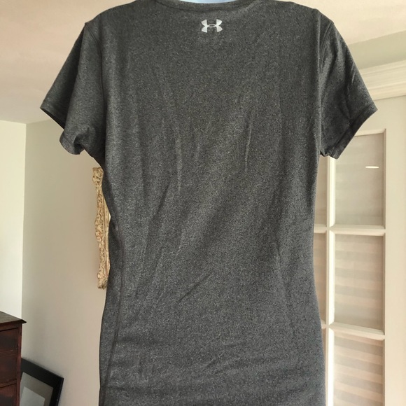 UA Fitted Workout Shirt - Picture 3 of 4